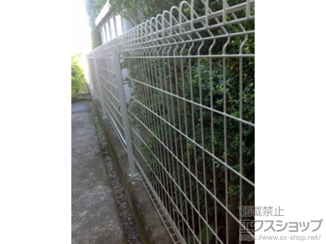 福島県白河市ののフェンス・柵 メッシュフェンス G10-R 自由柱 施工例