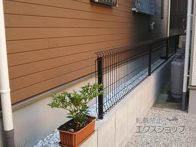 福岡県大野城市ののフェンス・柵 イーネットフェンス2F型 自由柱施工 施工例