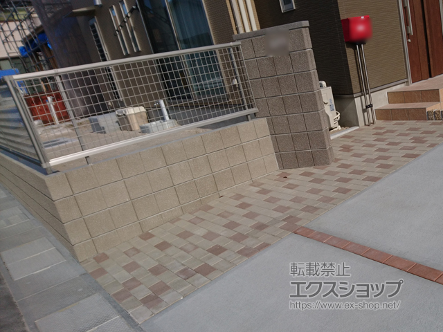 鹿児島県鹿児島市ののフェンス・柵 シンプレオフェンスM2型 縦井桁メッシュ 自由柱タイプ 施工例