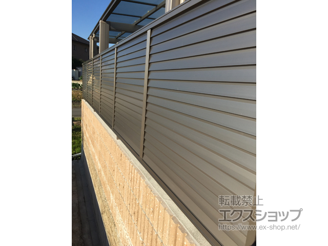 奈良県生駒郡斑鳩町ののフェンス・柵 プレスタフェンス 8型 横ルーバー フリーポールタイプ 施工例