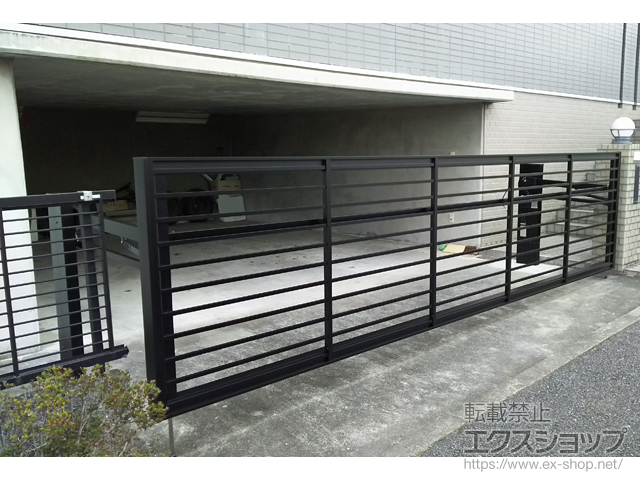 埼玉県比企郡鳩山町ののカーゲート ワイドオーバードアS1型 電動式 施工例