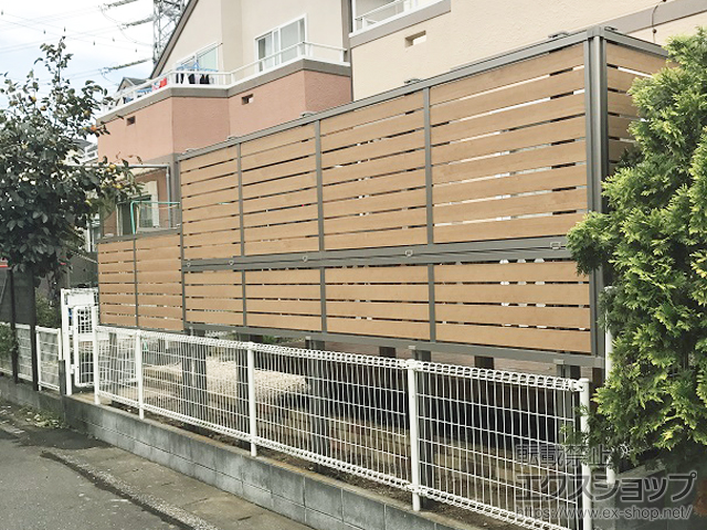 神奈川県横浜市ののフェンス・柵 セレビューフェンス RP3型 3段支柱（パネル2段） 施工例