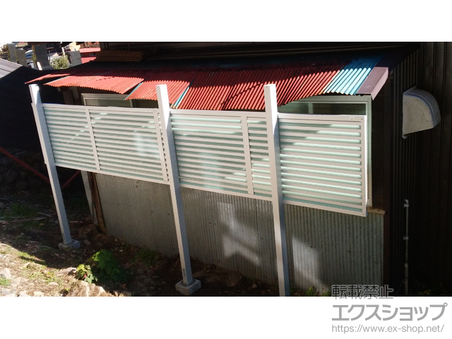 長野県木曽郡木曽町ののフェンス・柵 プレスタフェンス 8S型 採光ルーバー アルミ多段柱使用（パネル1段） 施工例