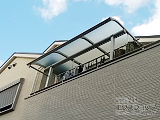 大阪府八尾市ののバルコニー・ベランダ屋根 ヴェクターテラス R型 屋根タイプ 単体 積雪〜20cm対応 施工例
