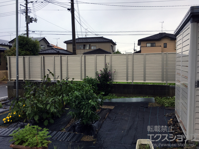 山形県酒田市ののフェンス・柵 シンプレオフェンス5型 横目隠し 自由柱施工 施工例