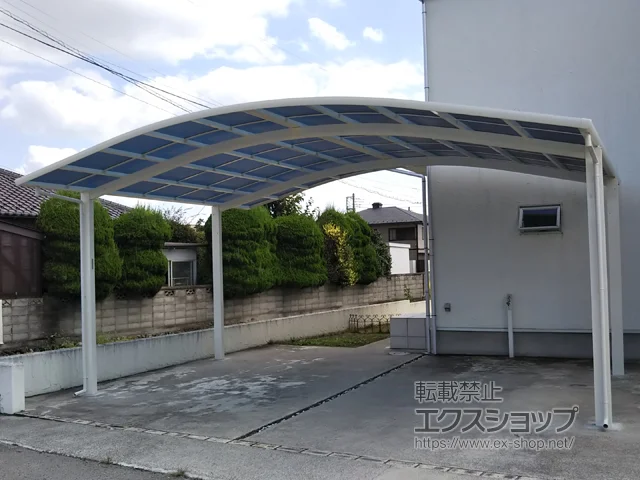 山梨県韮崎市のYKKAPのカーポート レイナツインポートグラン　積雪～20cm対応 施工例
