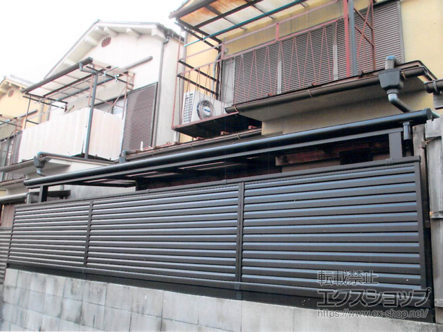 京都府向日市ののフェンス・柵 ミエーネフェンス 目隠しルーバータイプ 自由柱施工 施工例