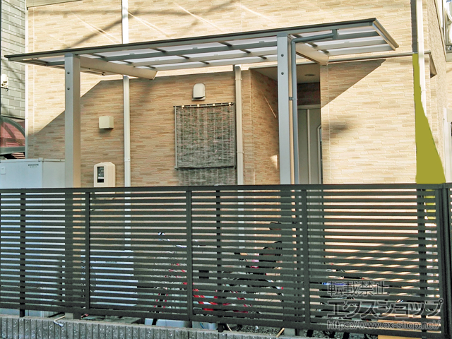 岐阜県大垣市ののテラス屋根 フーゴF 独立テラスタイプ 単体 木調色 積雪〜20cm対応 施工例