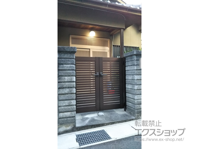 愛知県名古屋市のの門扉 シンプレオ門扉3型 横太格子 両開き 門柱使用 施工例