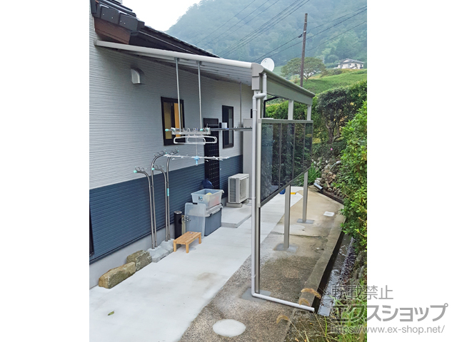 島根県出雲市ののテラス屋根 ヴェクターテラス F型 1500 テラスタイプ 単体　積雪〜50cm対応 施工例