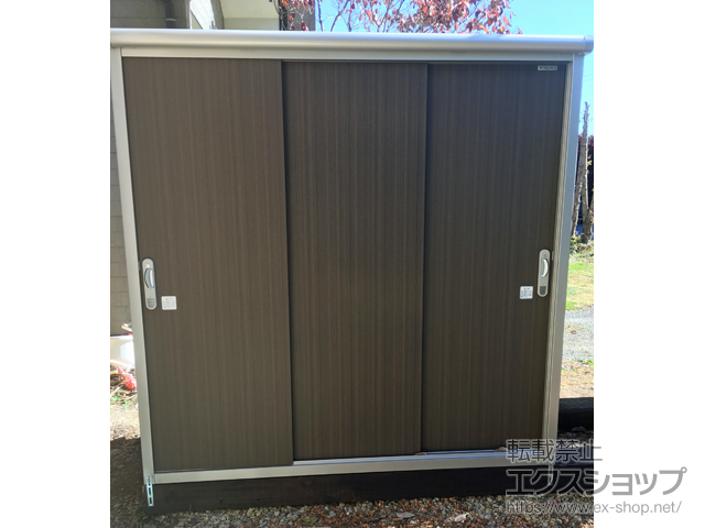 長野県茅野市のの物置・屋外倉庫 エスモ 一般型 1950×900×1959 ESE-1909A-DW 施工例
