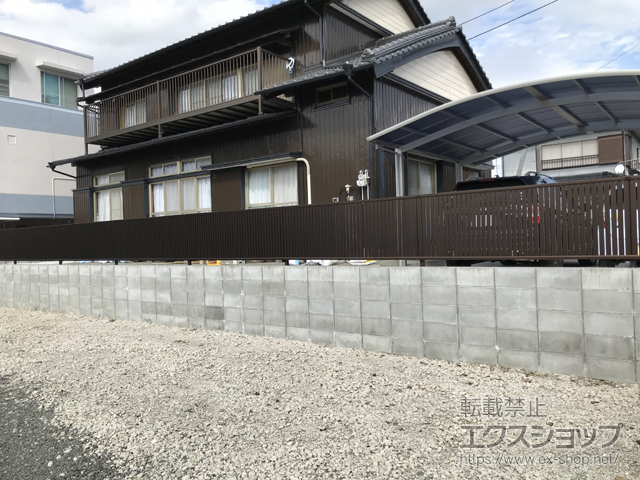 高知県須崎市ののフェンス・柵 シンプレオフェンス4型 たて太格子 自由柱施工 施工例