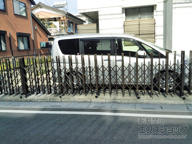 埼玉県戸田市ののカーゲート アルシャインII H型 Aタイプ ノンレール 両開き親子 (150+630) 施工例