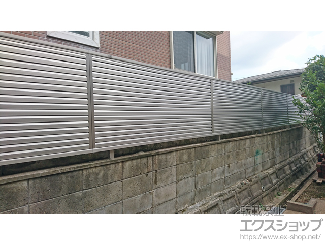 兵庫県神戸市ののフェンス・柵 ミエーネフェンス 目隠しルーバータイプ 自由柱施工 施工例