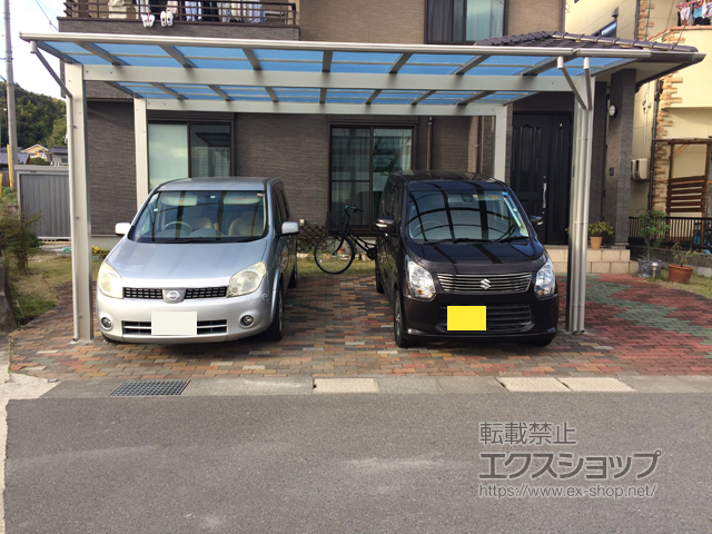 広島県福山市ののカーポート エフルージュ ツイン 積雪〜20cm対応*（前枠側：側枠斜め切詰 納まり） 施工例