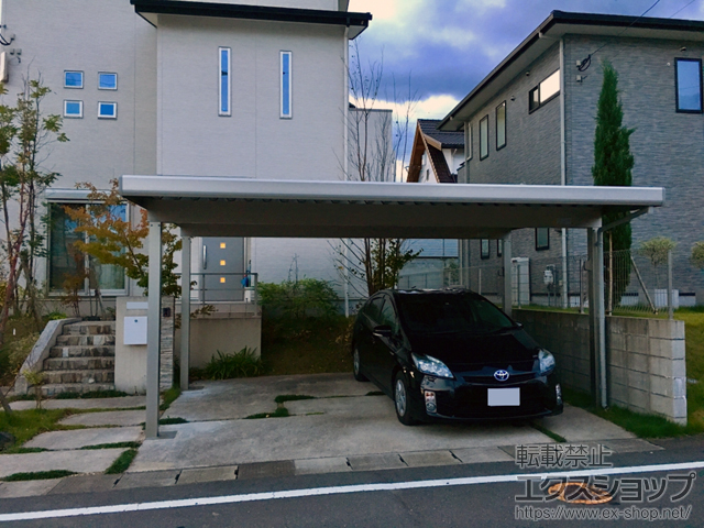 福岡県福岡市ののカーポート レオンポートneo 2台用 角柱4本仕様 積雪〜50cm対応 施工例