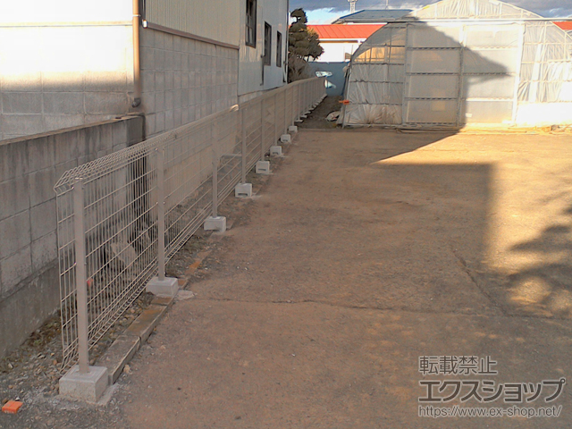 宮城県栗原市ののフェンス・柵 メッシュフェンス G10 自由柱 *m販売 施工例