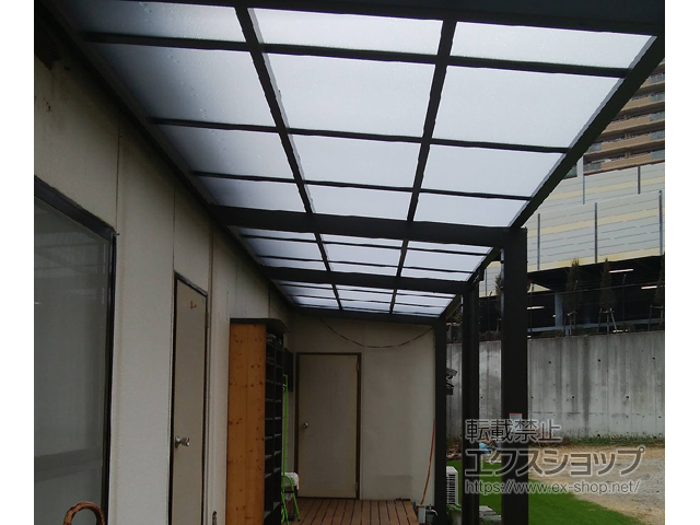 兵庫県神戸市ののテラス屋根 フーゴF 独立テラスタイプ 連棟 積雪〜20cm対応 施工例