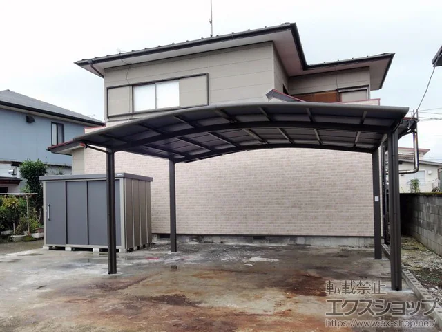 栃木県那須塩原市のLIXIL(リクシル)のカーポート ネスカR (ラウンドスタイル) ワイド 積雪〜20cm対応 施工例