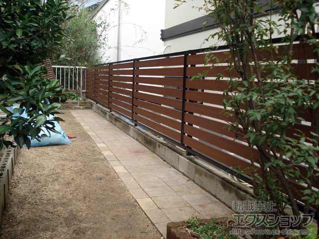 兵庫県神戸市ののフェンス・柵 モクアルフェンス　横板タイプ　自由柱施工 施工例