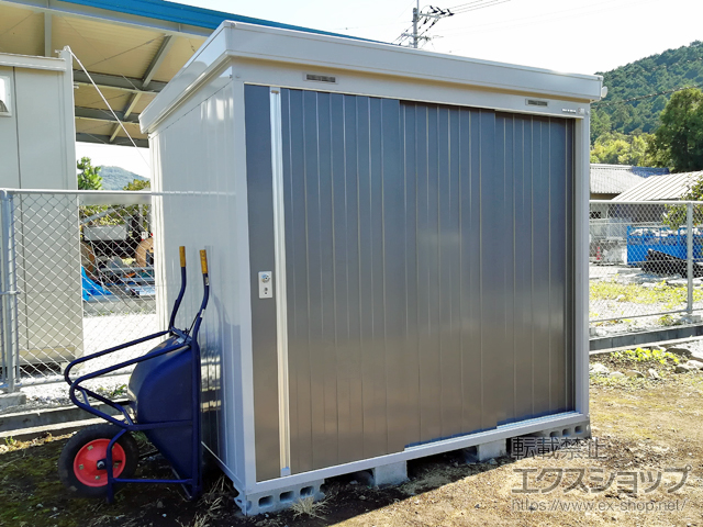 高知県香南市のの物置・屋外倉庫 ネクスタ 一般型 2210×1790×2020 NXN-40S-PG 施工例