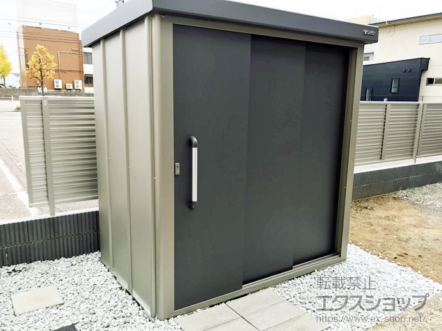 石川県金沢市のの物置・屋外倉庫 エスケーエイト SK8-70 多雪型 1800×1200×1940 SK8S-70-GK 施工例