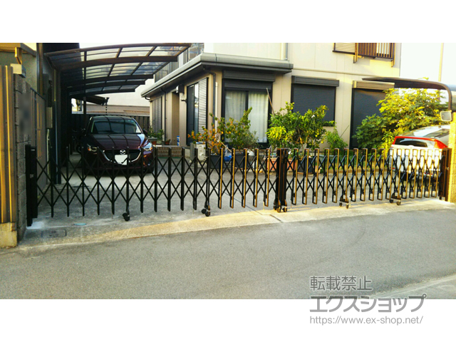 奈良県桜井市ののカーゲート レイオス4型 ノンレール 両開き 38-38W 施工例