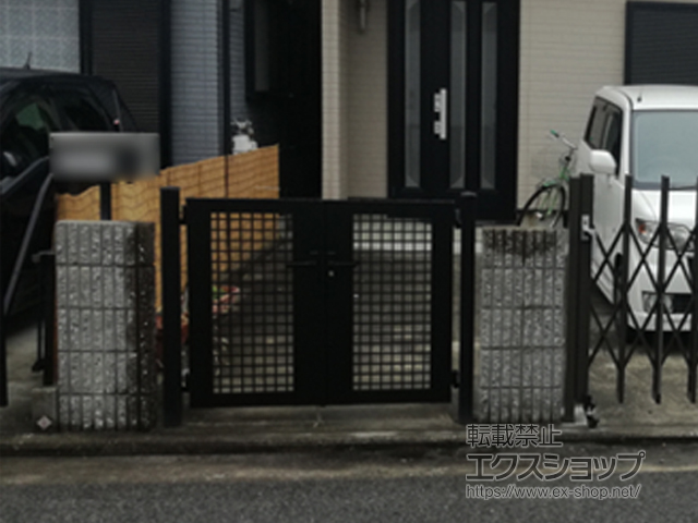 大阪府堺市のの門扉 ライシス門扉 7型 井桁格子 両開き 柱使用 施工例