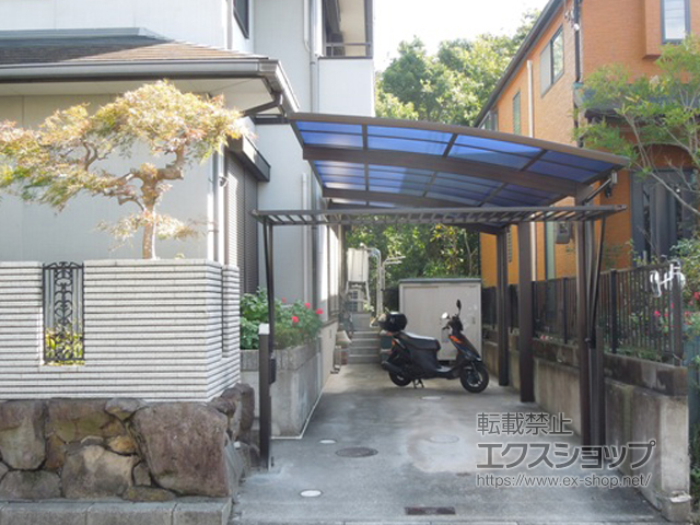 兵庫県神戸市ののカーゲート スウィングアップゲート2型 縦格子 電動式 施工例