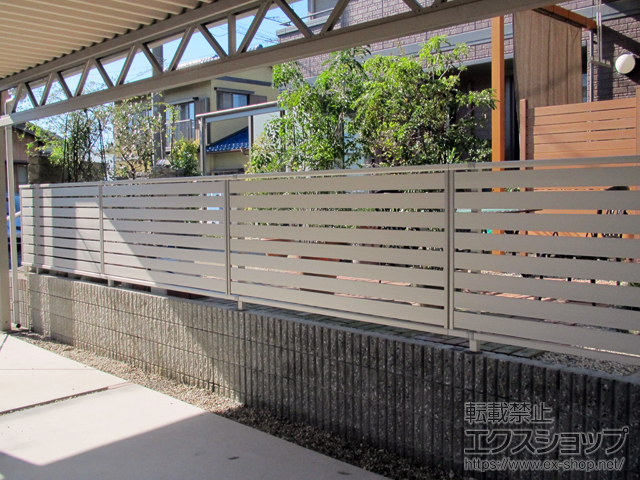 三重県鈴鹿市ののフェンス・柵 シンプレオフェンスSY1型 横スリット 自由柱施工 施工例