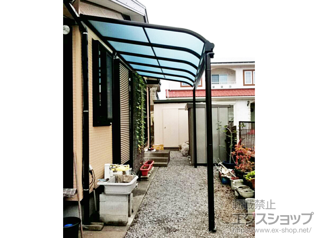 栃木県佐野市ののテラス屋根 ヴェクターテラス R型 テラスタイプ 単体 積雪〜20cm対応 施工例