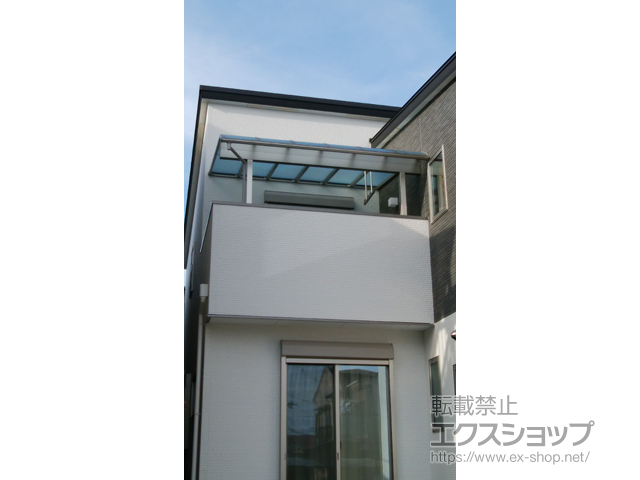 京都府城陽市ののバルコニー・ベランダ屋根 ヴェクターテラス R型 1500 屋根タイプ 単体 積雪〜50cm対応＋ヴェクター 吊り下げ式物干し 標準 施工例