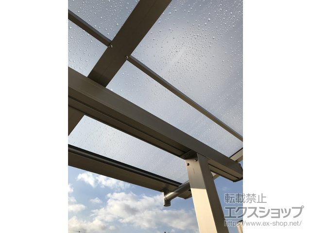 大阪府守口市ののバルコニー・ベランダ屋根 スピーネ F型 屋根タイプ 単体 積雪〜20cm対応 施工例