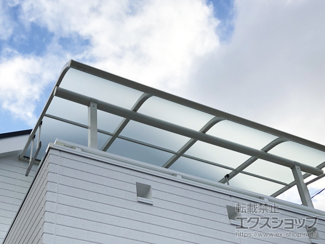 大阪府豊中市ののバルコニー・ベランダ屋根 ヴェクターテラス R型 屋根タイプ 単体 積雪〜20cm対応 施工例
