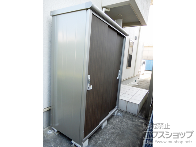 静岡県磐田市のの物置・屋外倉庫 エスモ 一般型 1497×750×1959（ESE-1507A） ESE-1507A-DW 施工例