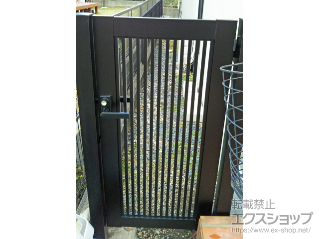 愛知県名古屋市のの門扉 シンプレオ門扉2型 縦格子 片開き 門柱使用 施工例