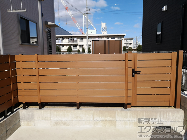 広島県尾道市ののフェンス・柵 マイティウッド ベーシック 横貼りタイプ 隙間10mm 施工例