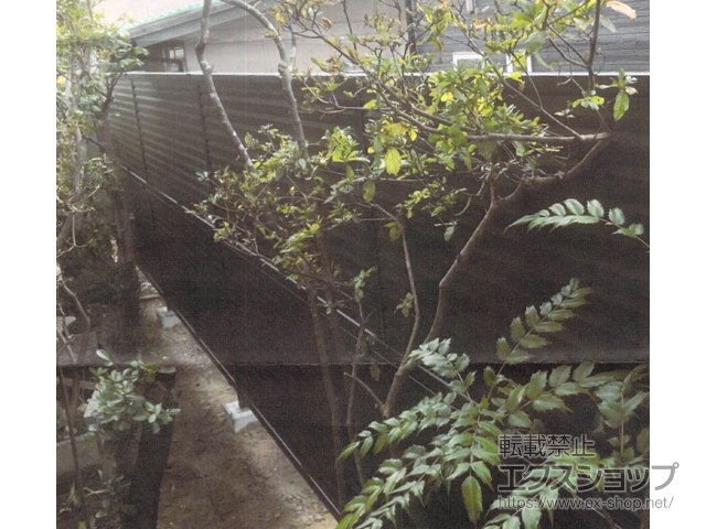 宮城県仙台市ののフェンス・柵 ミエーネフェンス 目隠しルーバータイプ 2段支柱 自立建て用（パネル2段） 施工例