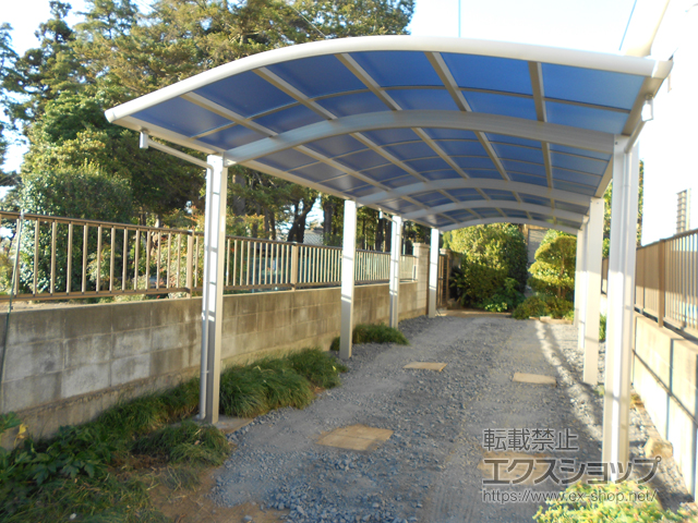 埼玉県桶川市ののカーポート レイナワンポートグラン 縦連棟　積雪〜20cm対応 施工例