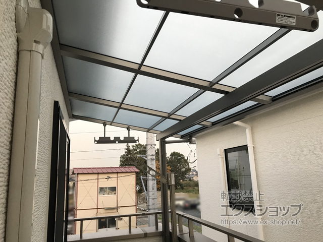 埼玉県さいたま市ののバルコニー・ベランダ屋根 スピーネ F型 屋根タイプ 連棟 積雪〜20cm対応 施工例