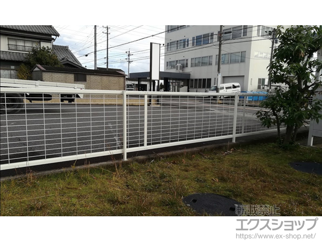 愛知県稲沢市ののフェンス・柵 アルメッシュフェンス2型 フリーポールタイプ 施工例