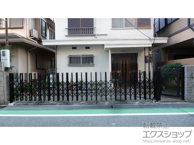 兵庫県西宮市ののカーゲート アルシャインII H型 Aタイプ ノンレール 片開き 630S 施工例