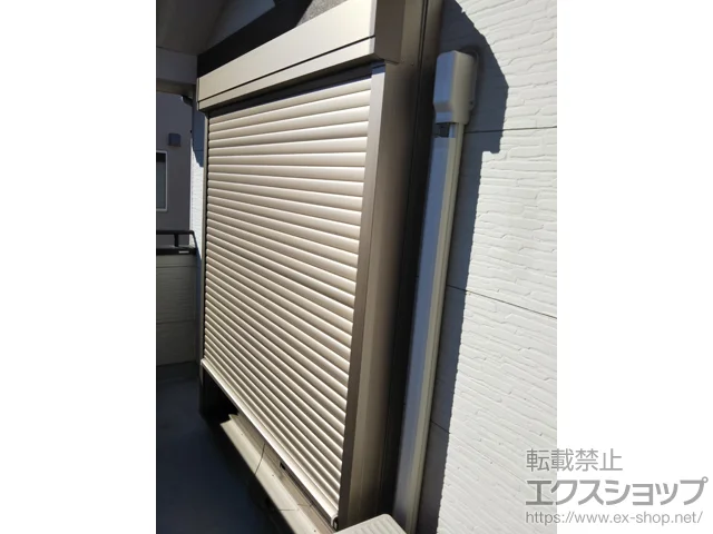 三重県鈴鹿市のLIXIL リクシル（トステム）窓シャッター施工例