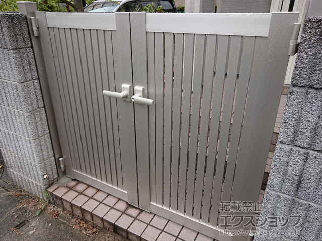 福岡県北九州市のの門扉 シンプレオ門扉4型 縦太格子 両開き 門柱使用 施工例