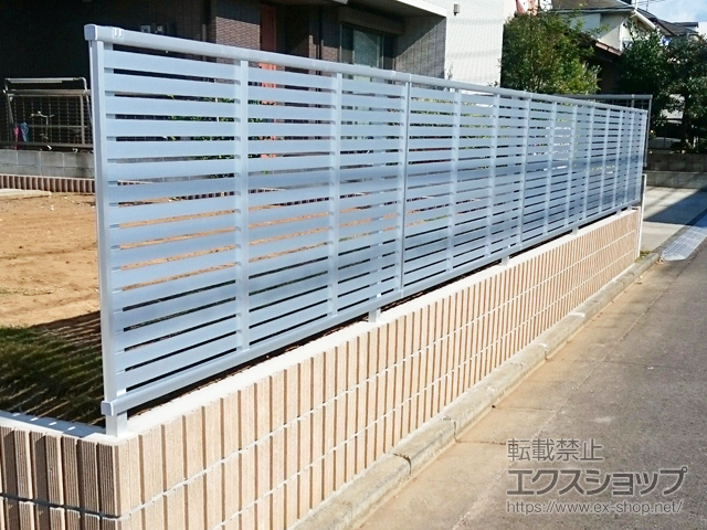 茨城県守谷市ののフェンス・柵 シンプレオフェンス3型 横太格子 自由柱施工 施工例