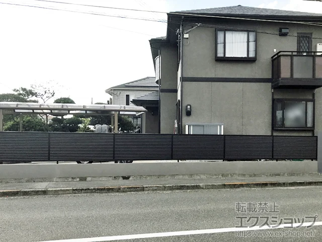 大阪府堺市のValue Selectのフェンス・柵・塀 ミエーネフェンス 目隠しルーバータイプ 自由柱施工 施工例