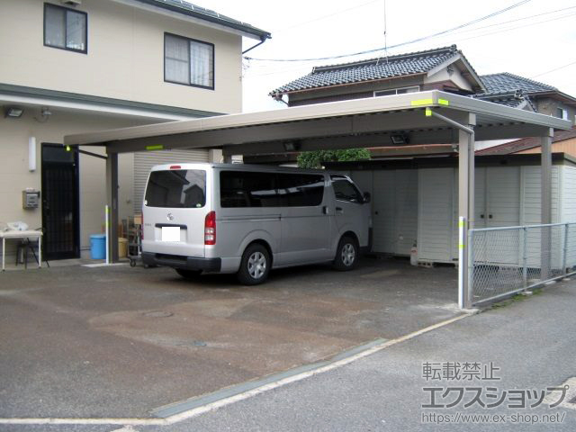 鳥取県米子市のLIXIL リクシル（トステム）のカーポート テリオスポートIII 1500 3台用 角柱4本柱 積雪〜50cm対応 施工例