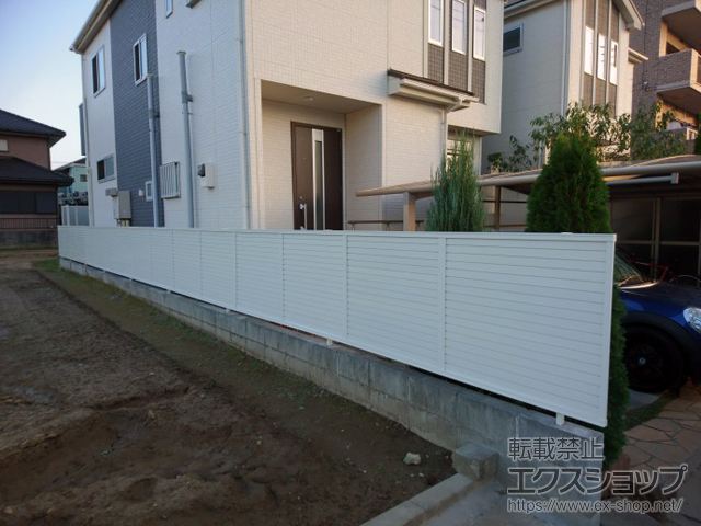 埼玉県越谷市ののフェンス・柵 プレスタフェンス 5型 横目隠し フリーポールタイプ 施工例