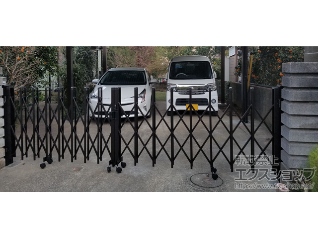 神奈川県横浜市ののカーゲート トリップゲート RB型 ノンレール 両開き 48W（24S+24M） 施工例