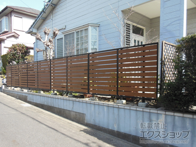 愛知県知多市ののフェンス・柵 ルシアスフェンスF04型 横板 木目カラー 自由柱施工 施工例
